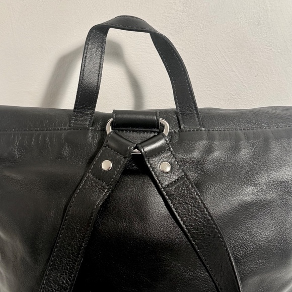 EILEEN FISHER BUTTERY LEATHER BACKPACK - Picture 4 of 15